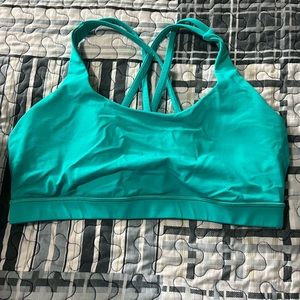Lululemon sports bra